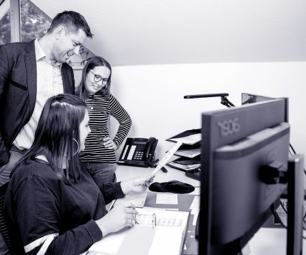 Buchhalter (m/w/d) - Job, Stellenangebot Kiel/Molfsee, Kleinmachnow oder Neumünster
